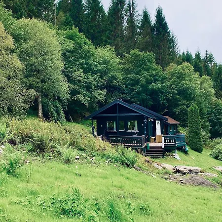 By Oppstrynsvatnet, Hjelle Holiday home *